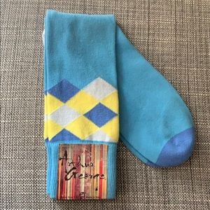 Brand NWT Arthur George Light Blue Men’s Socks